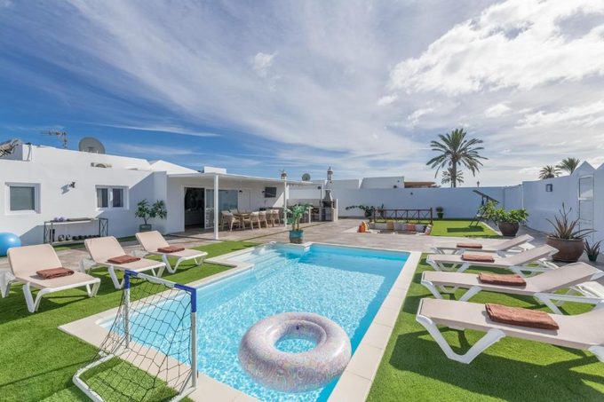 The Suite Villa Playa Blanca Lanzarote — top-rated private villa with pool