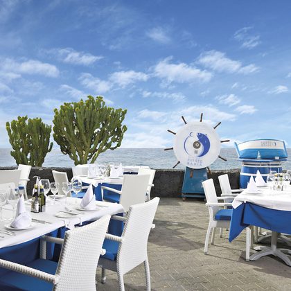 Puerto Bahía restaurant Puerto del Carmen — harbourfront seafood with views toward Fuerteventura