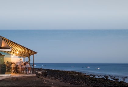 Salmarina restaurant Playa Quemada — seafront seafood in a peaceful fishing village with no cars